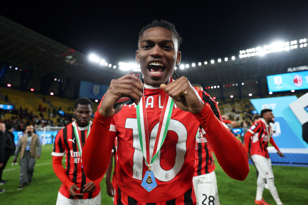 Leao: 'Different' Milan aura with Conceiçao Rafael Leão: Anak Emas AC Milan dengan Senyum Mematikan